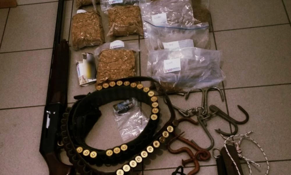 Λακωνία: Σκότωναν ζώα και πουλούσαν παράνομα το κρέας – Χειροπέδες και σε 17χρονο μαθητή